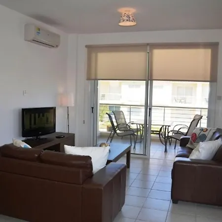 Two Bed With Sea Views And Pool Views *